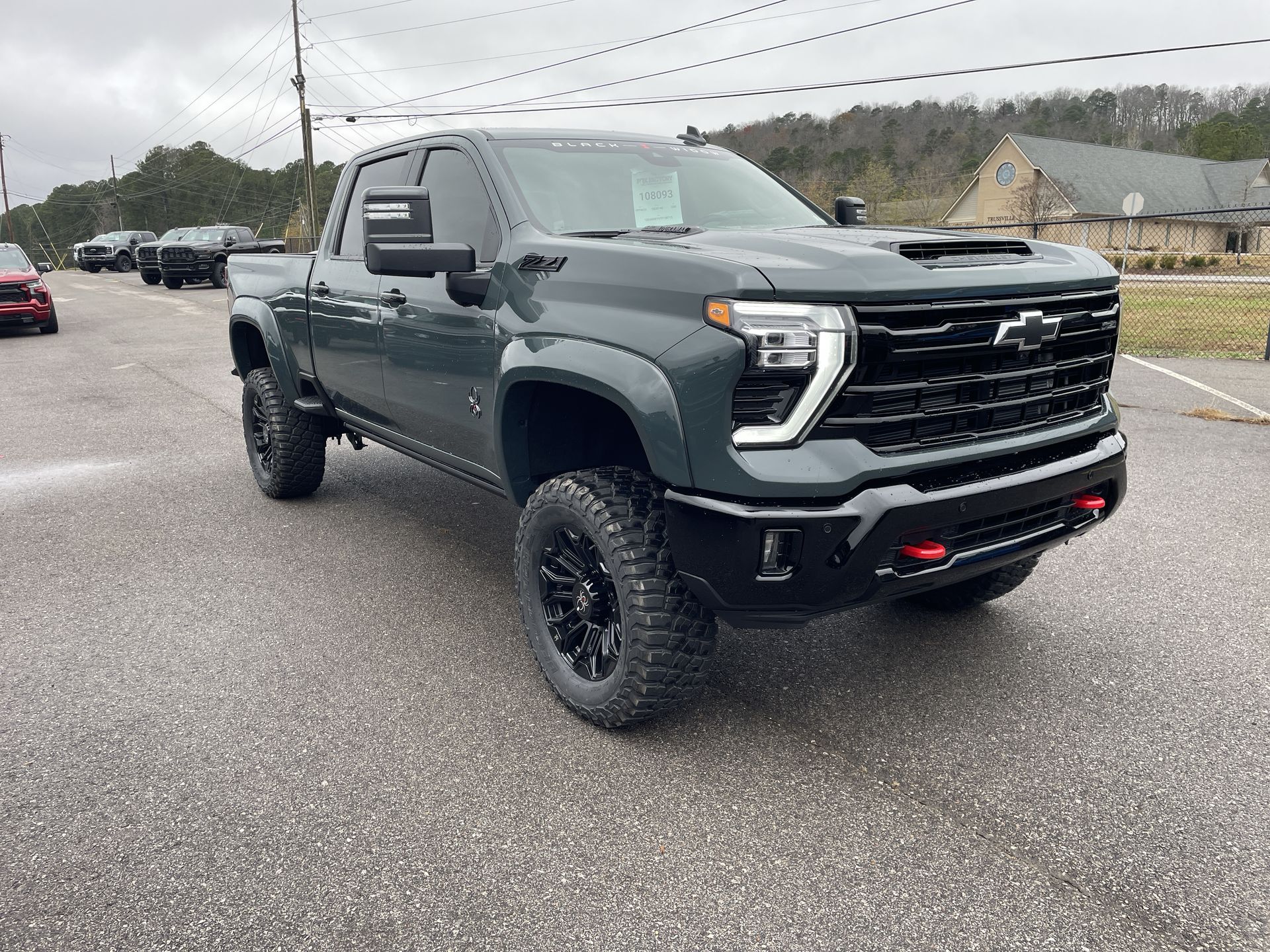 Vehicle Image 10