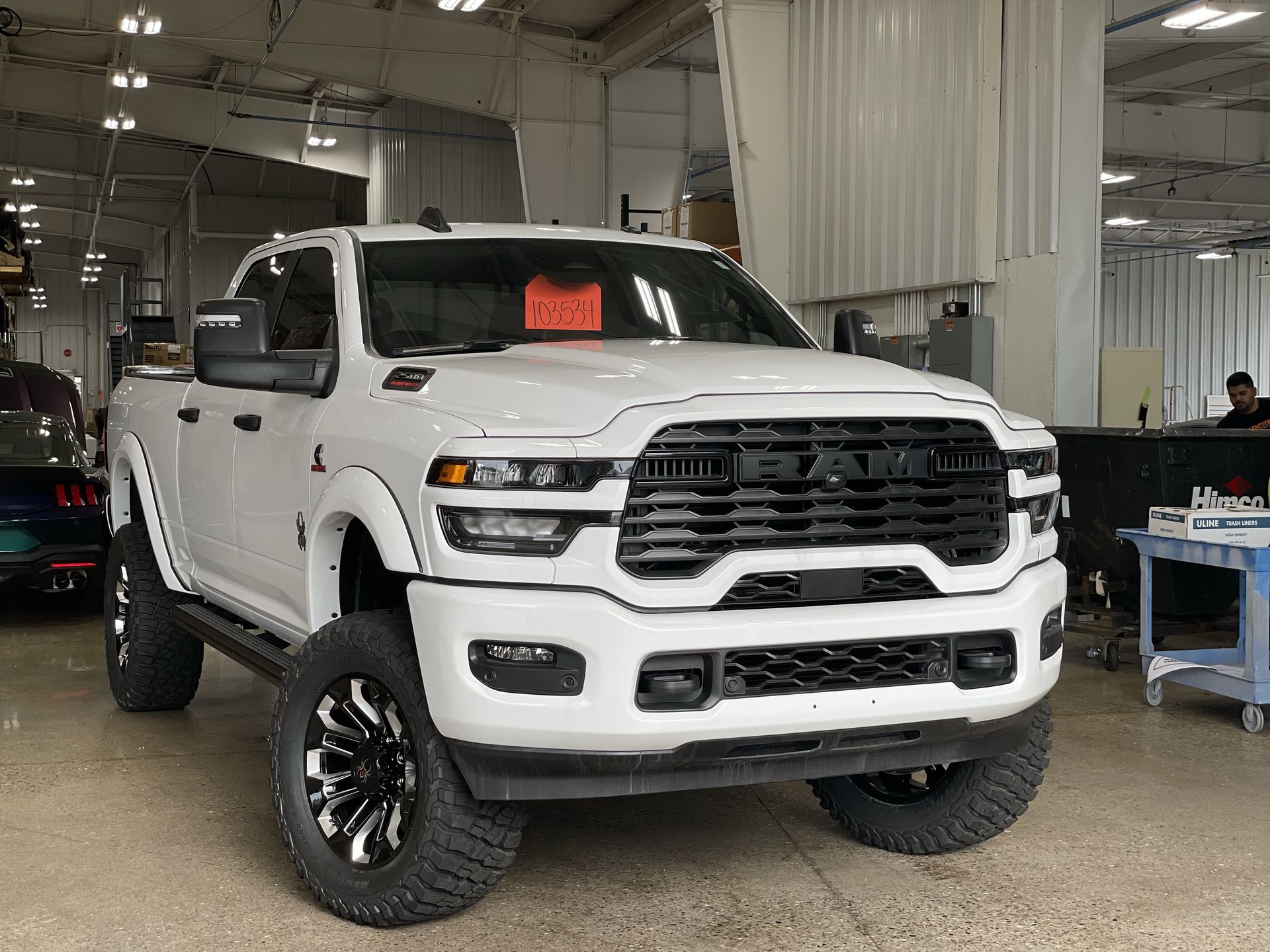 Vehicle Image 10