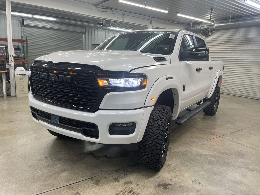 Vehicle Image 10