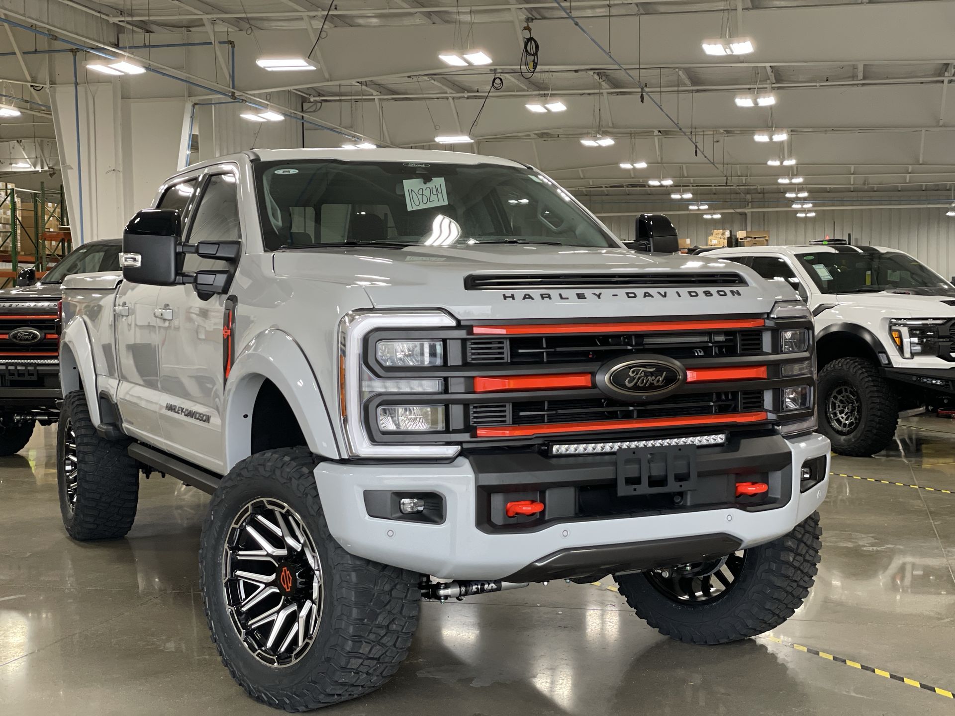 Vehicle Image 10