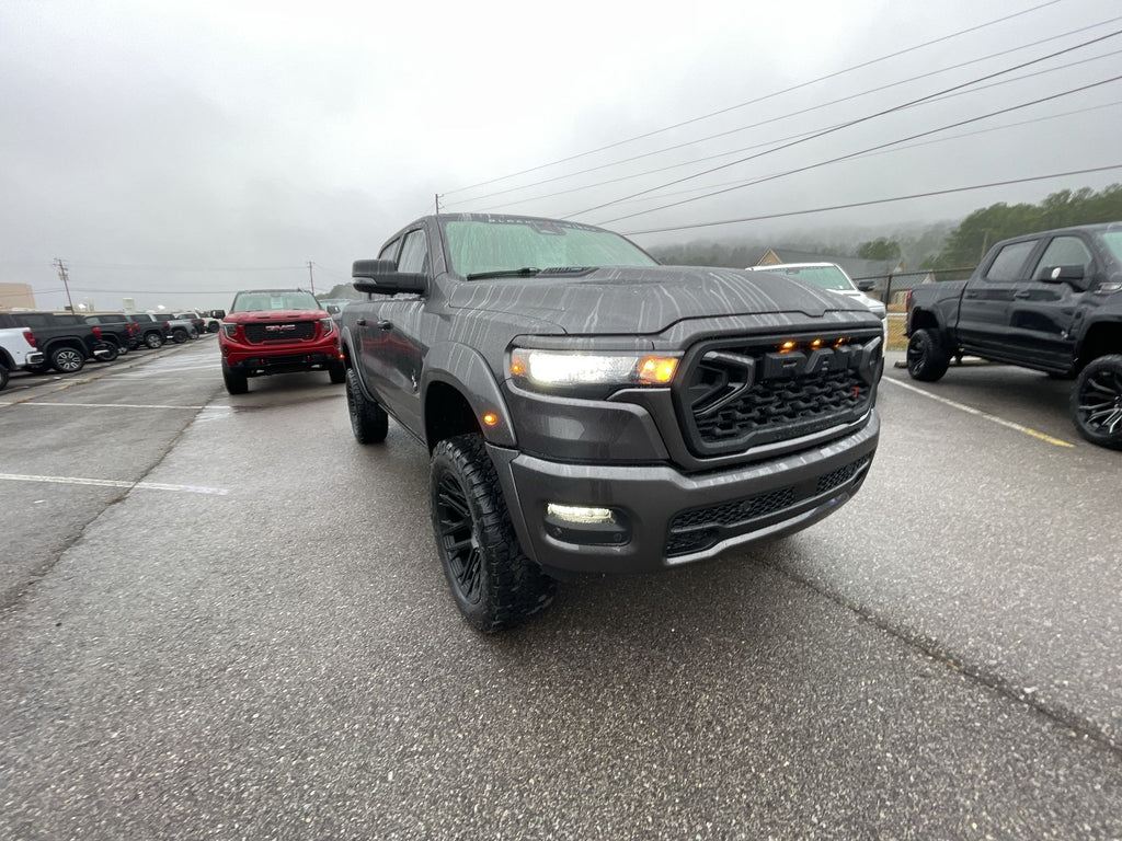 Vehicle Image 10