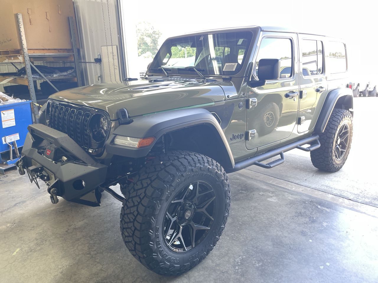Vehicle Image 10