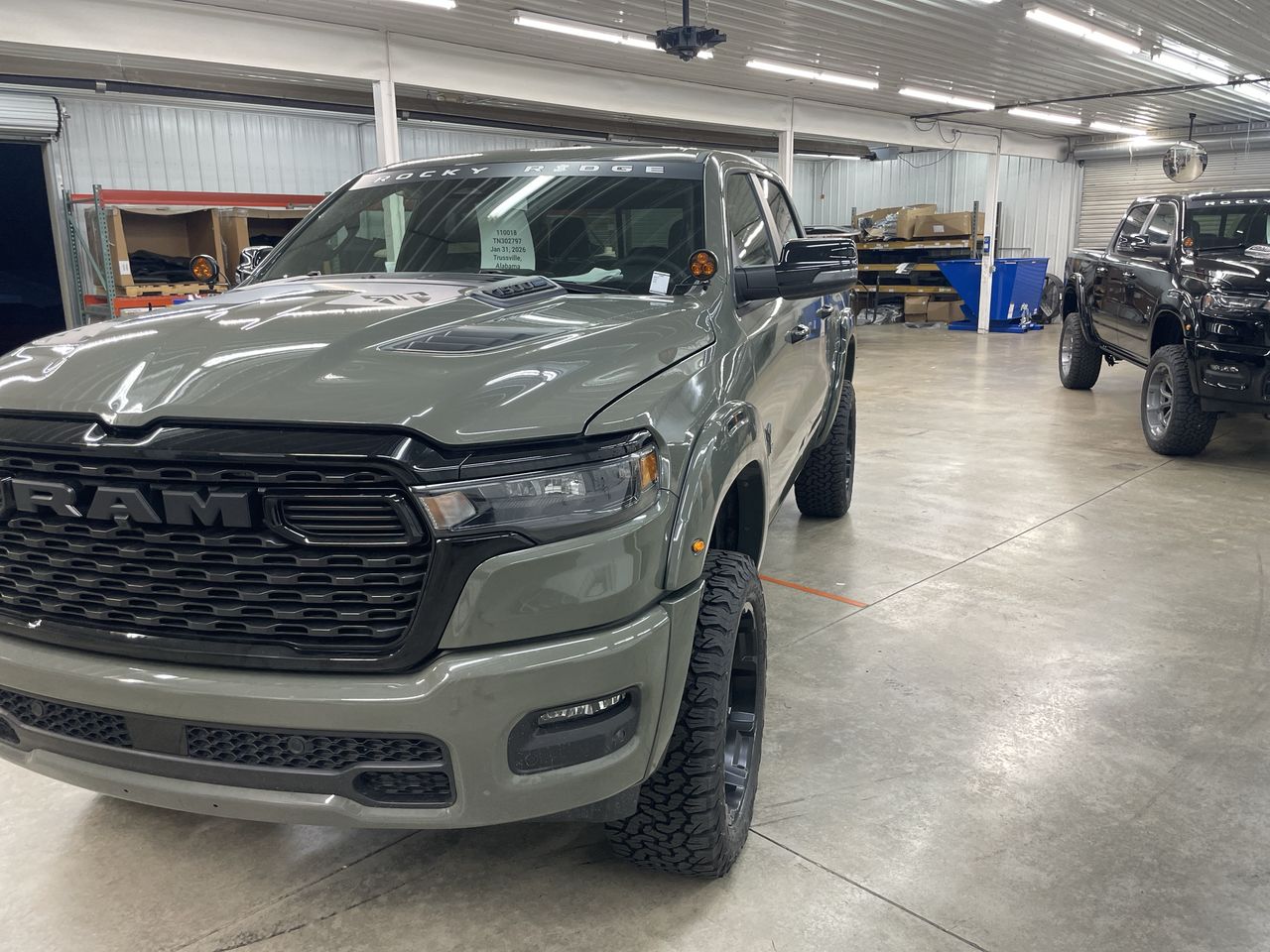 Vehicle Image 10