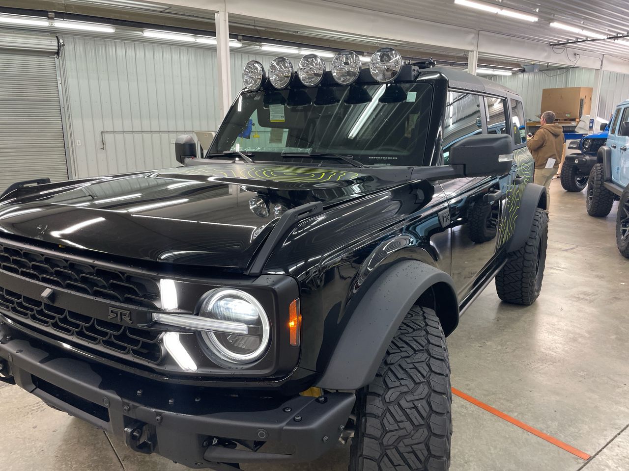 Vehicle Image 10