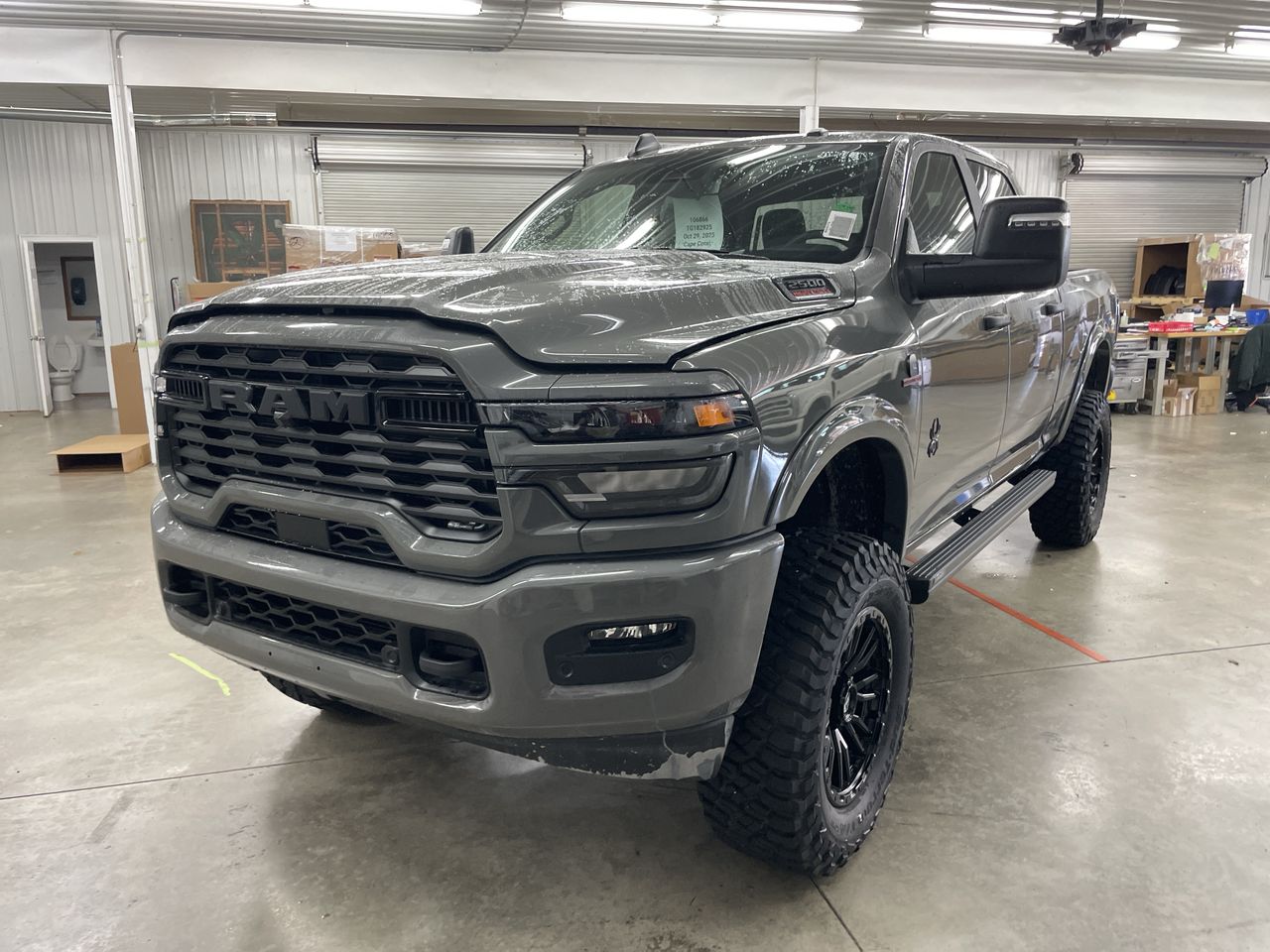 Vehicle Image 10