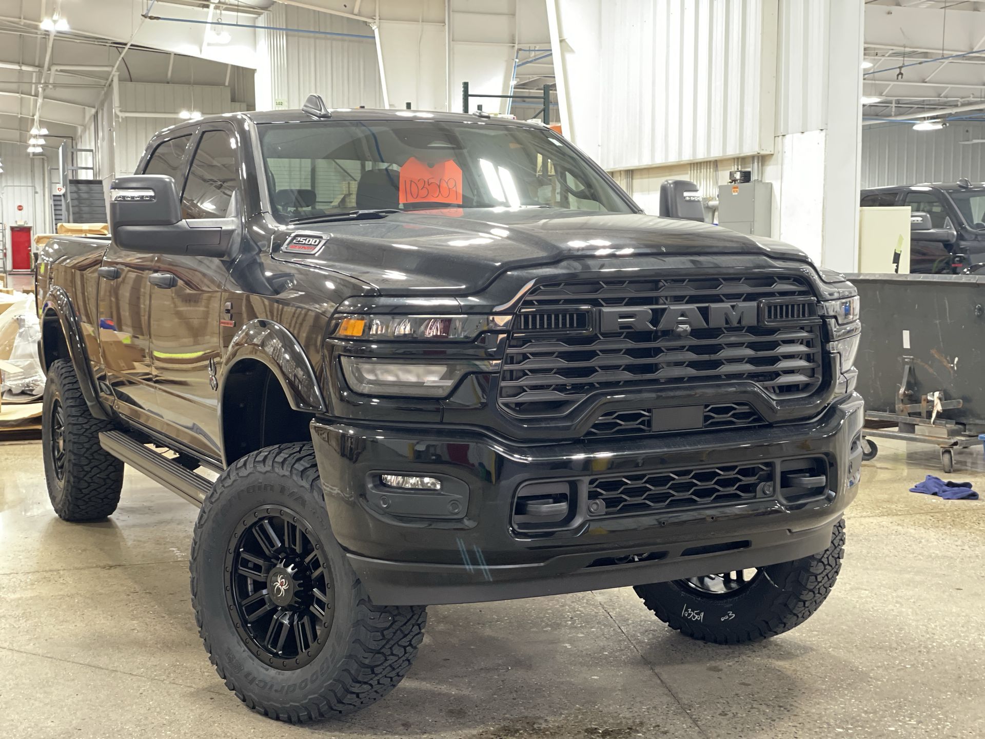 Vehicle Image 10