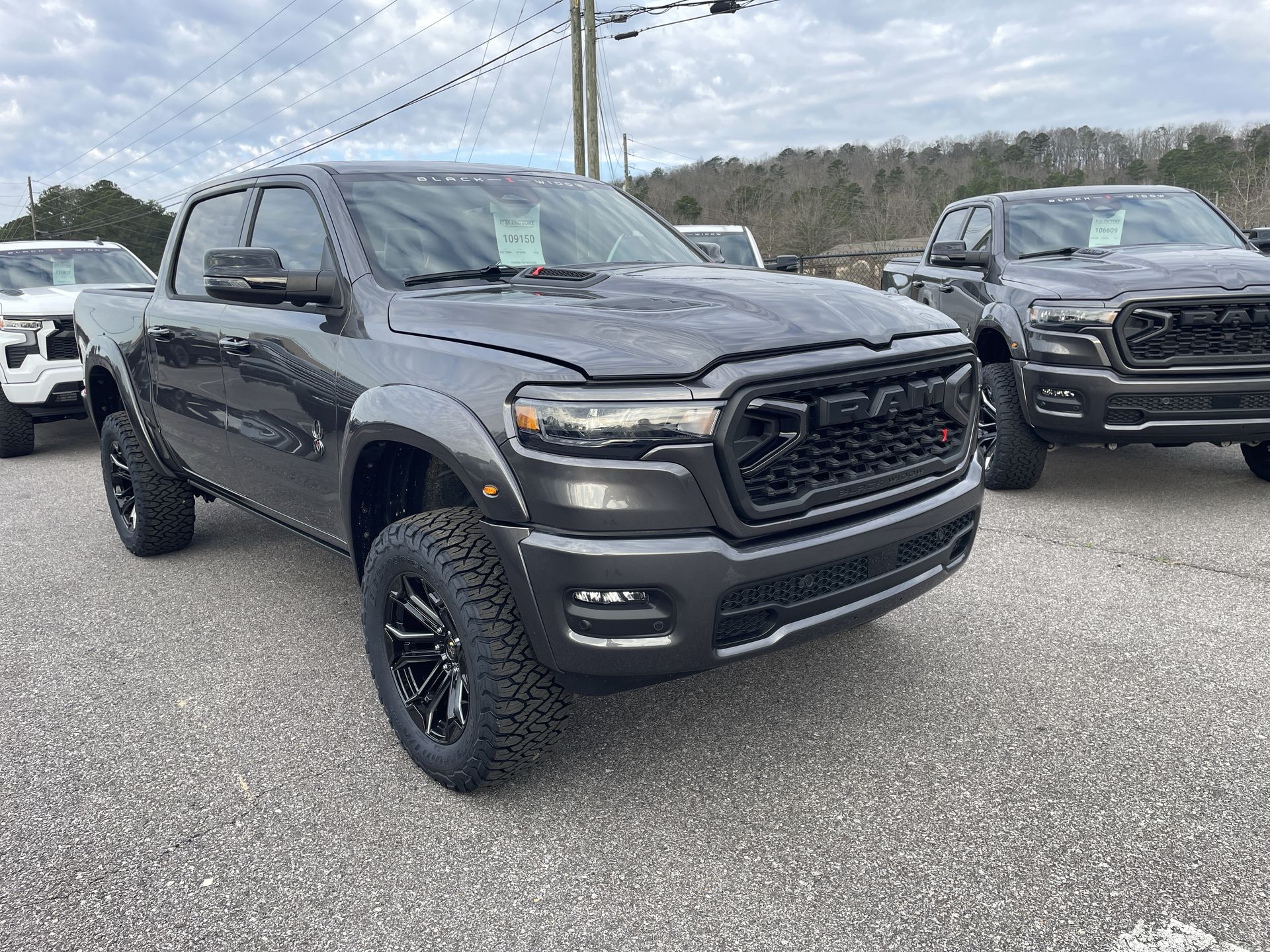 Vehicle Image 10