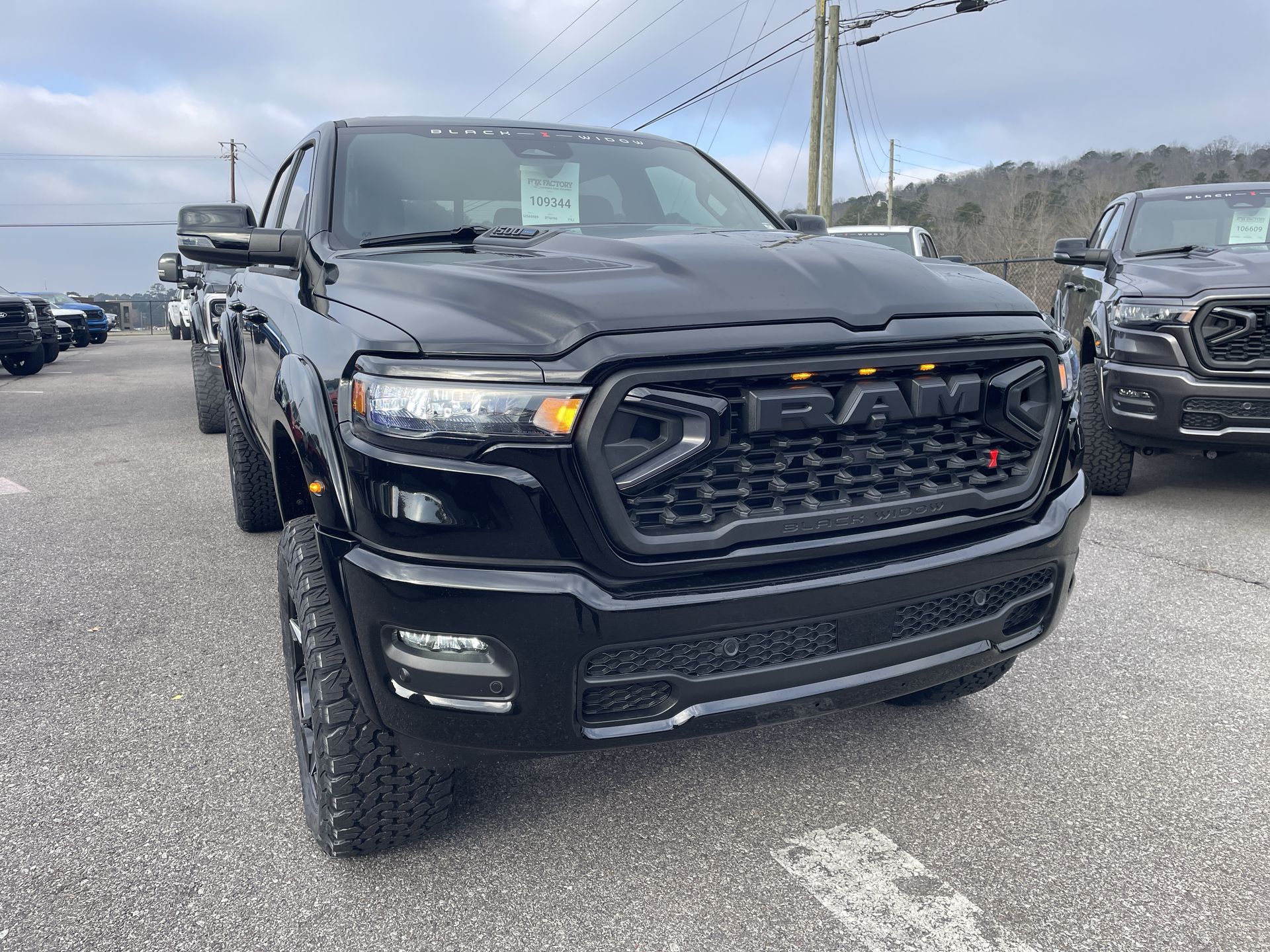 Vehicle Image 10