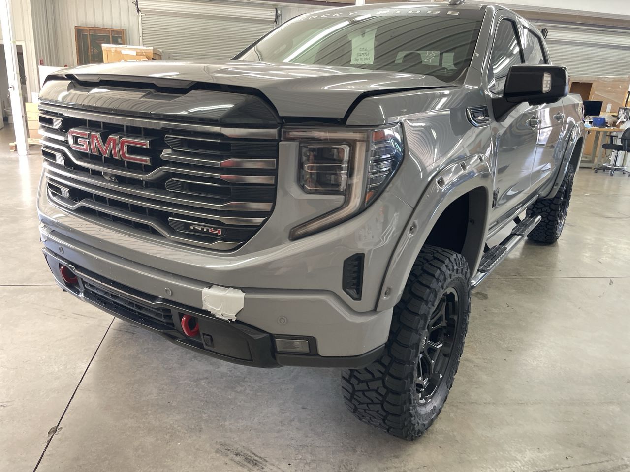 Vehicle Image 9
