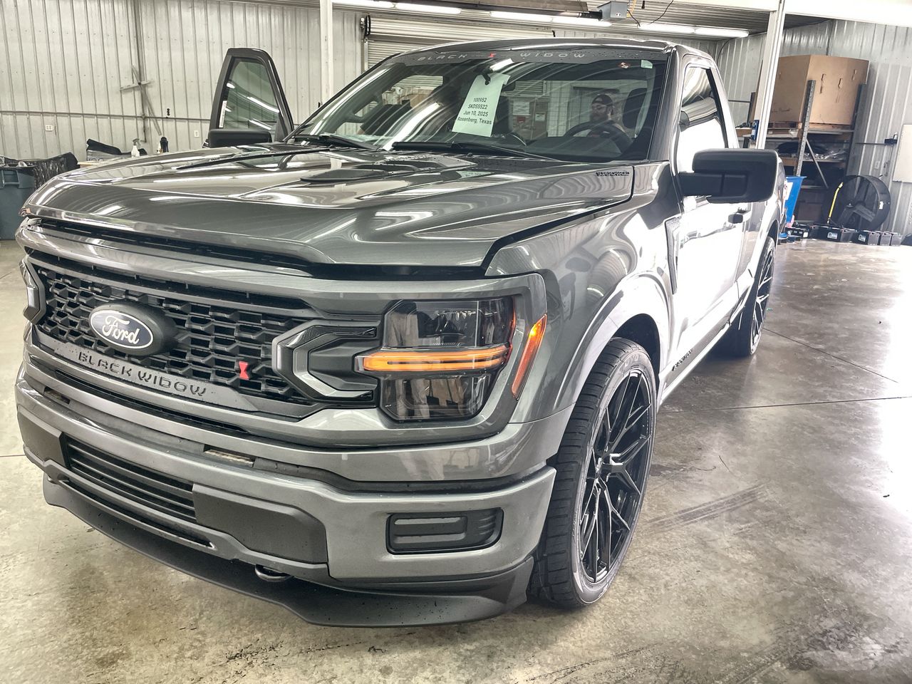 Vehicle Image 10