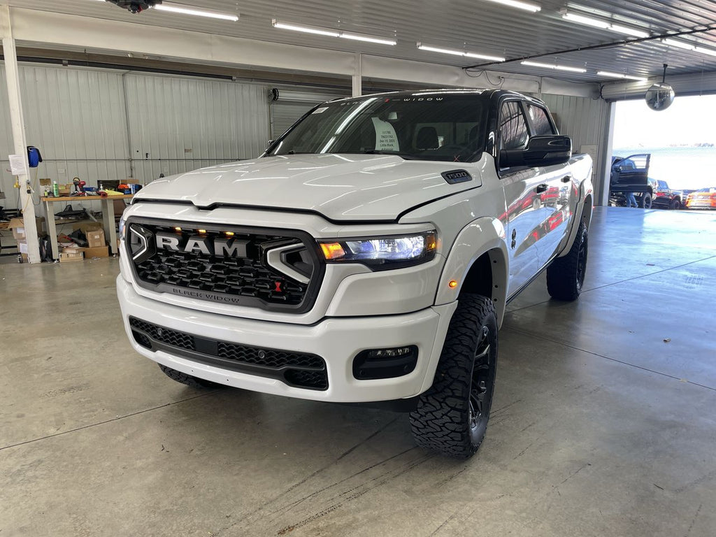 Vehicle Image 10