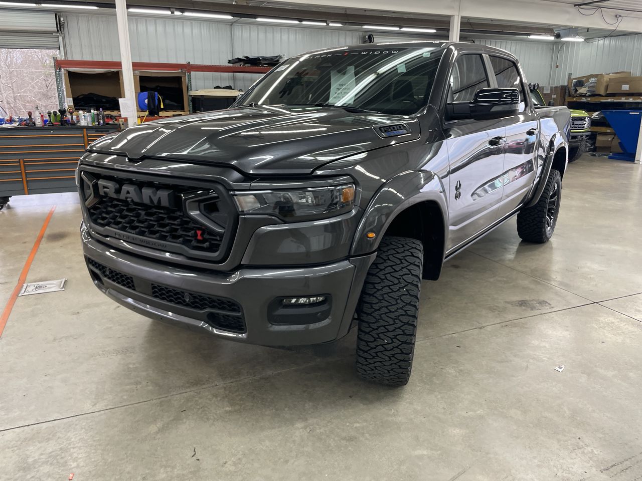Vehicle Image 10