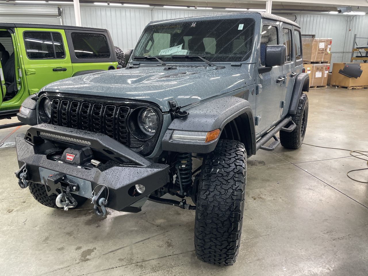 Vehicle Image 10