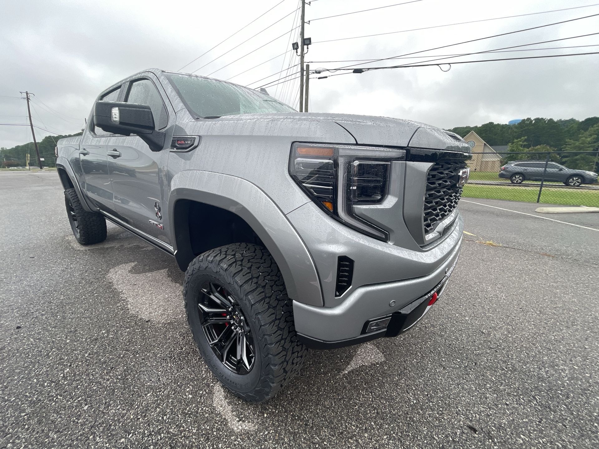 Vehicle Image 10
