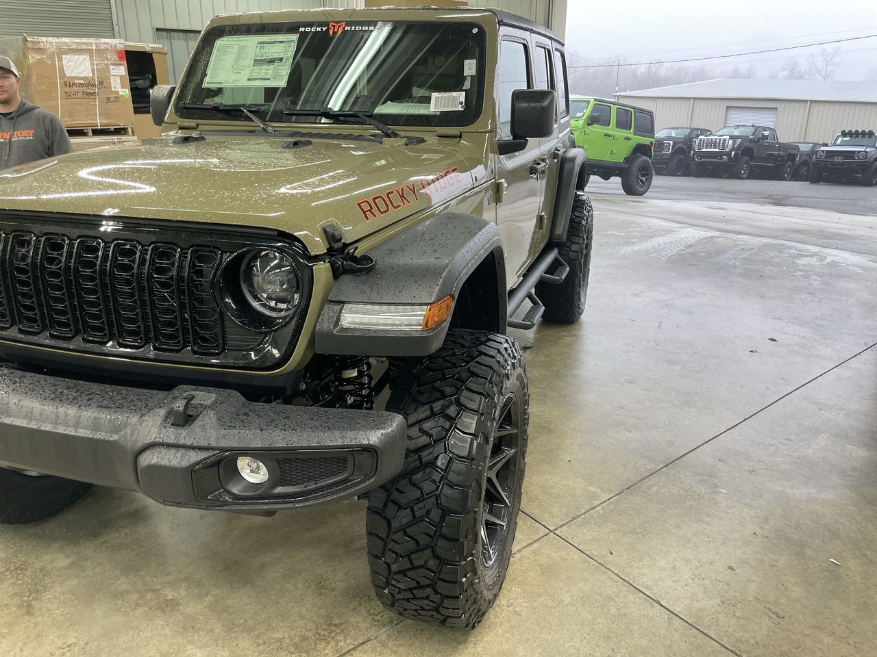 Vehicle Image 10