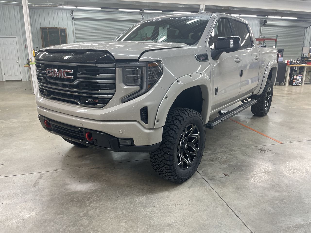 Vehicle Image 10