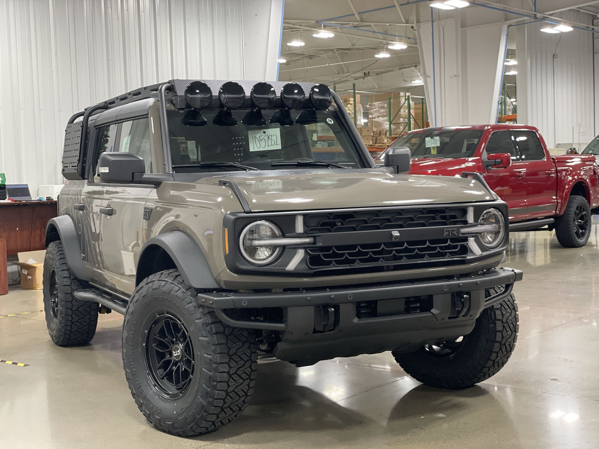 Vehicle Image 10