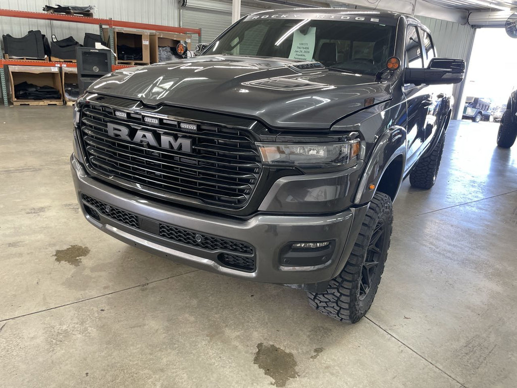 Vehicle Image 10