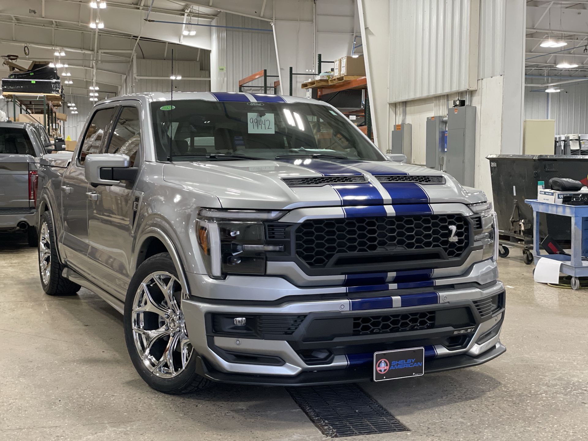 Vehicle Image 10
