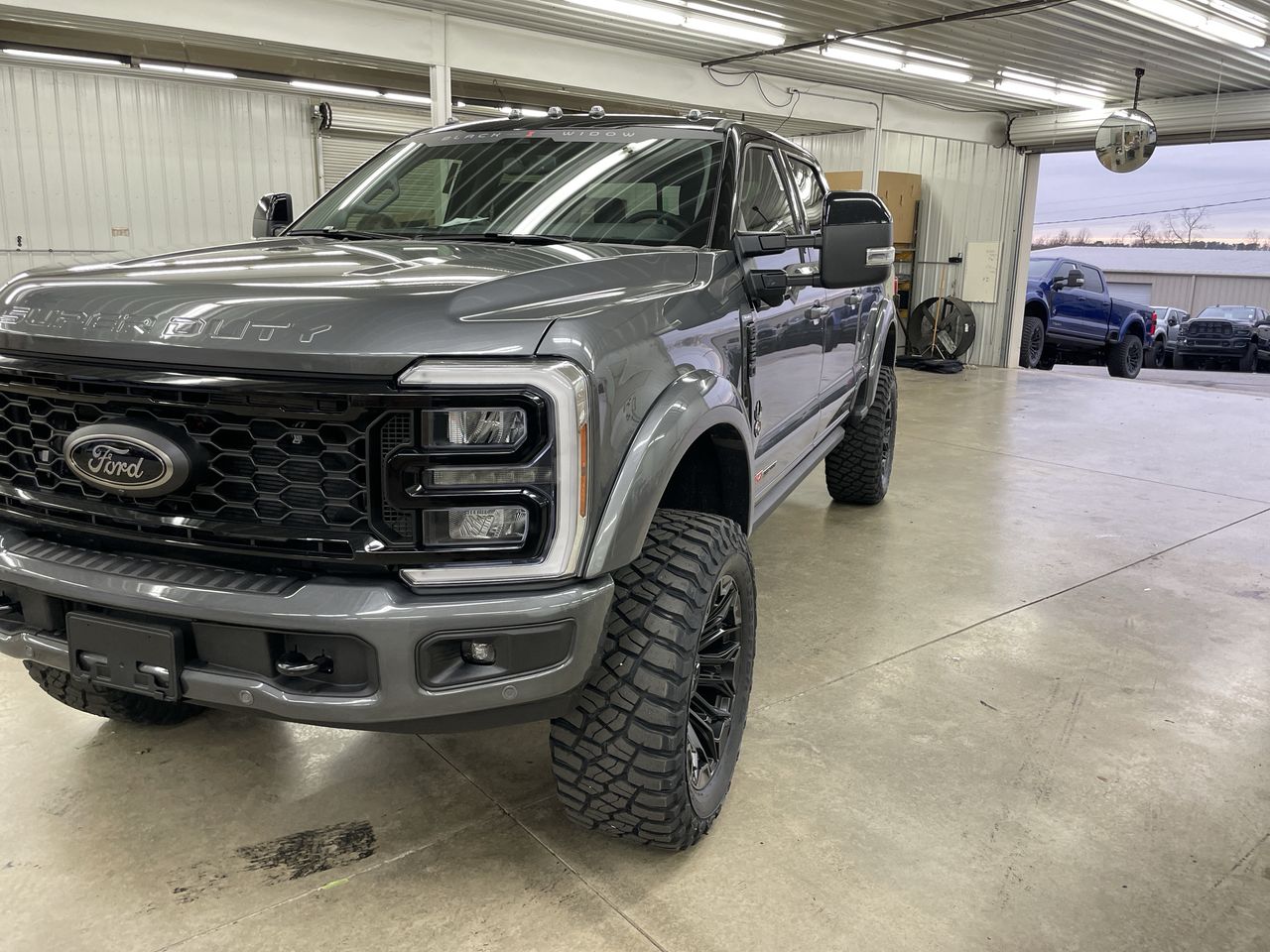 Vehicle Image 10