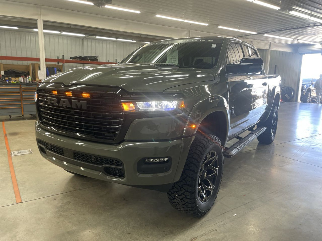 Vehicle Image 10