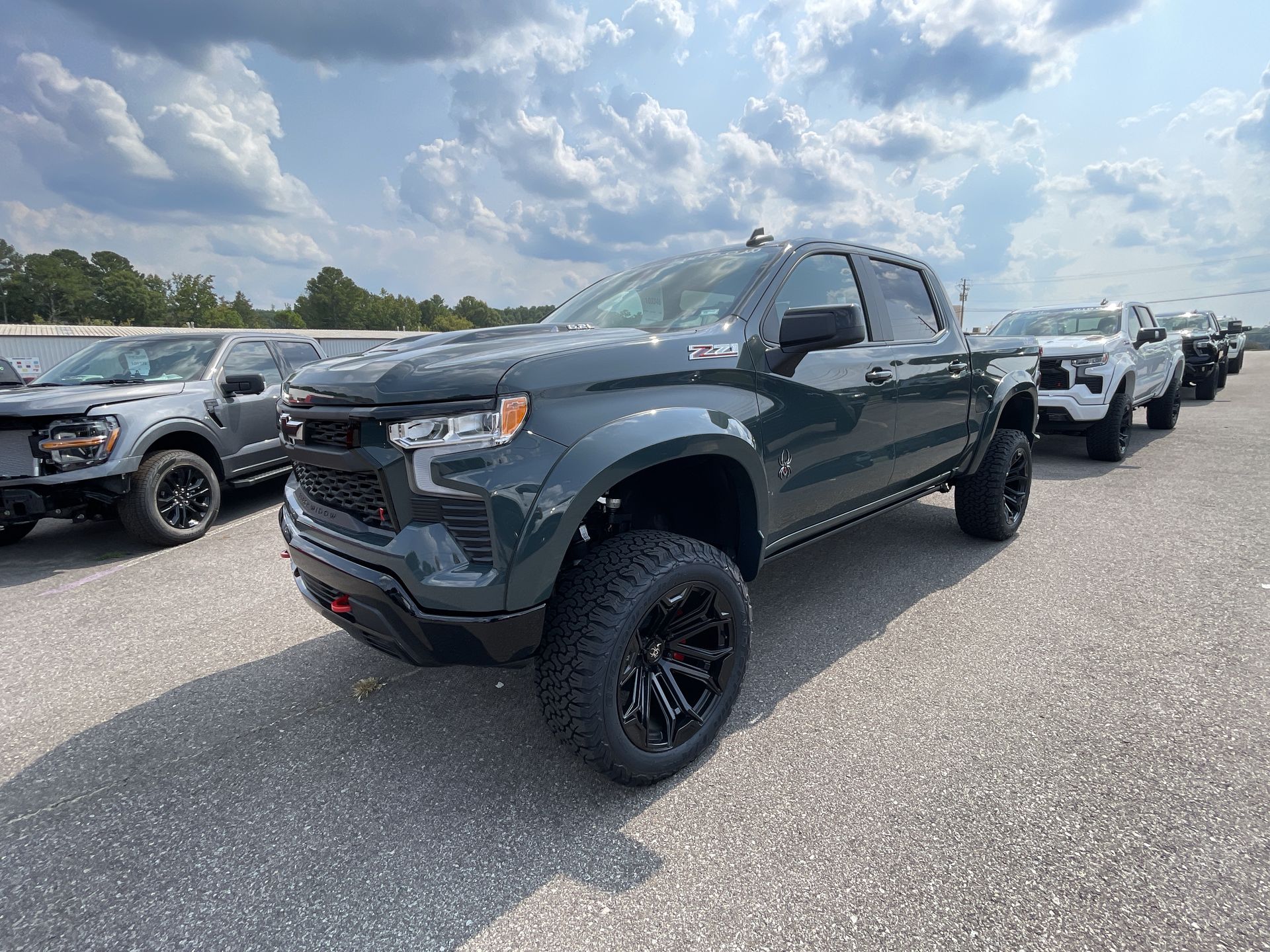 Vehicle Image 10