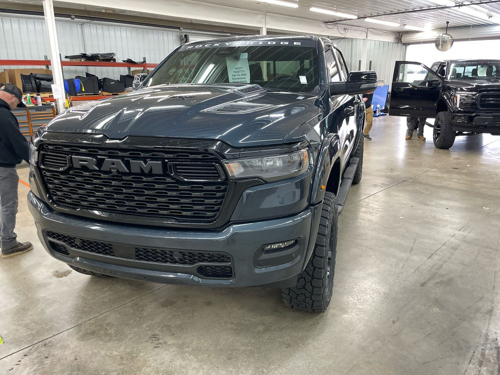 Vehicle Image 10