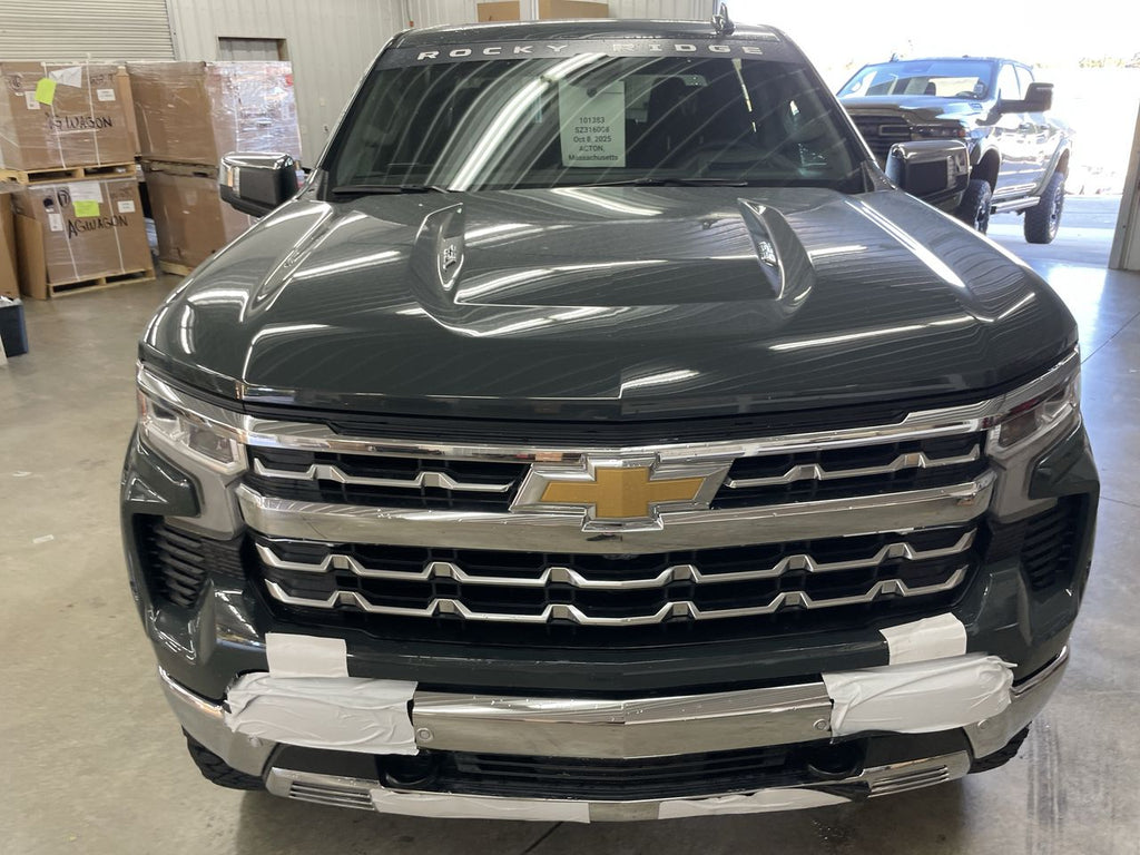 Vehicle Image 9
