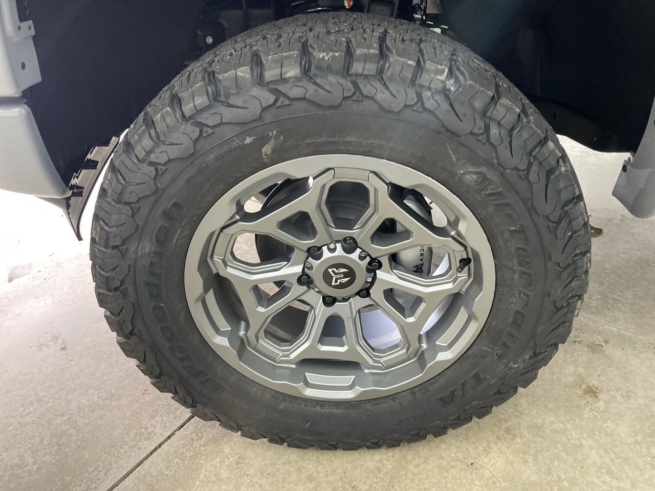 Vehicle Image 7