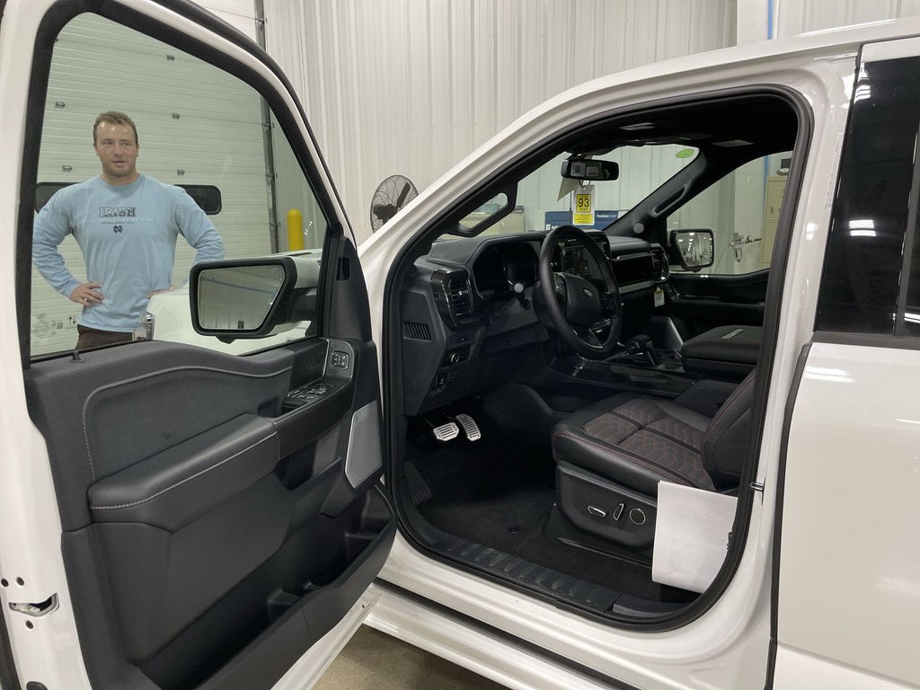 Vehicle Image 8