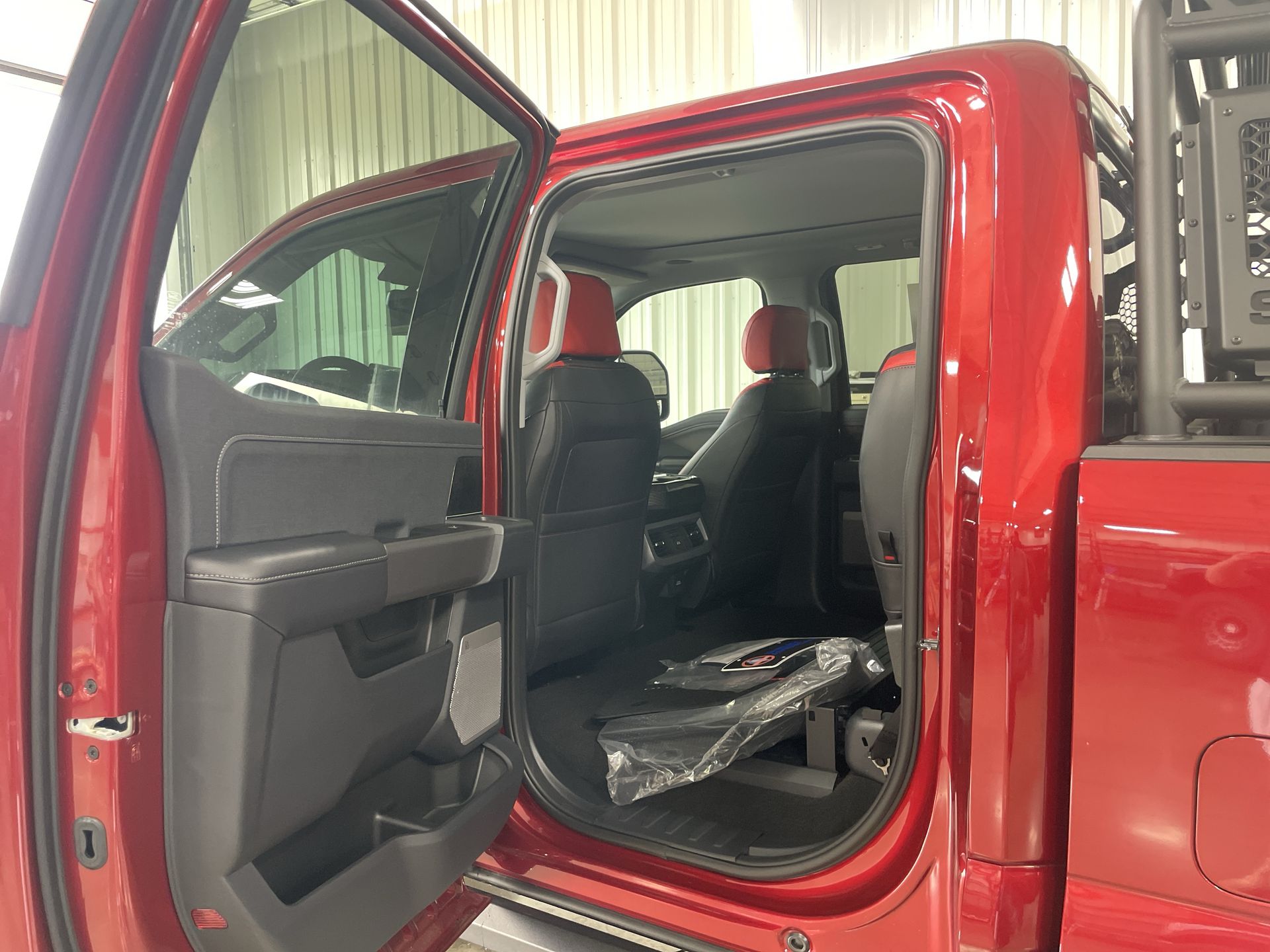 Vehicle Image 9