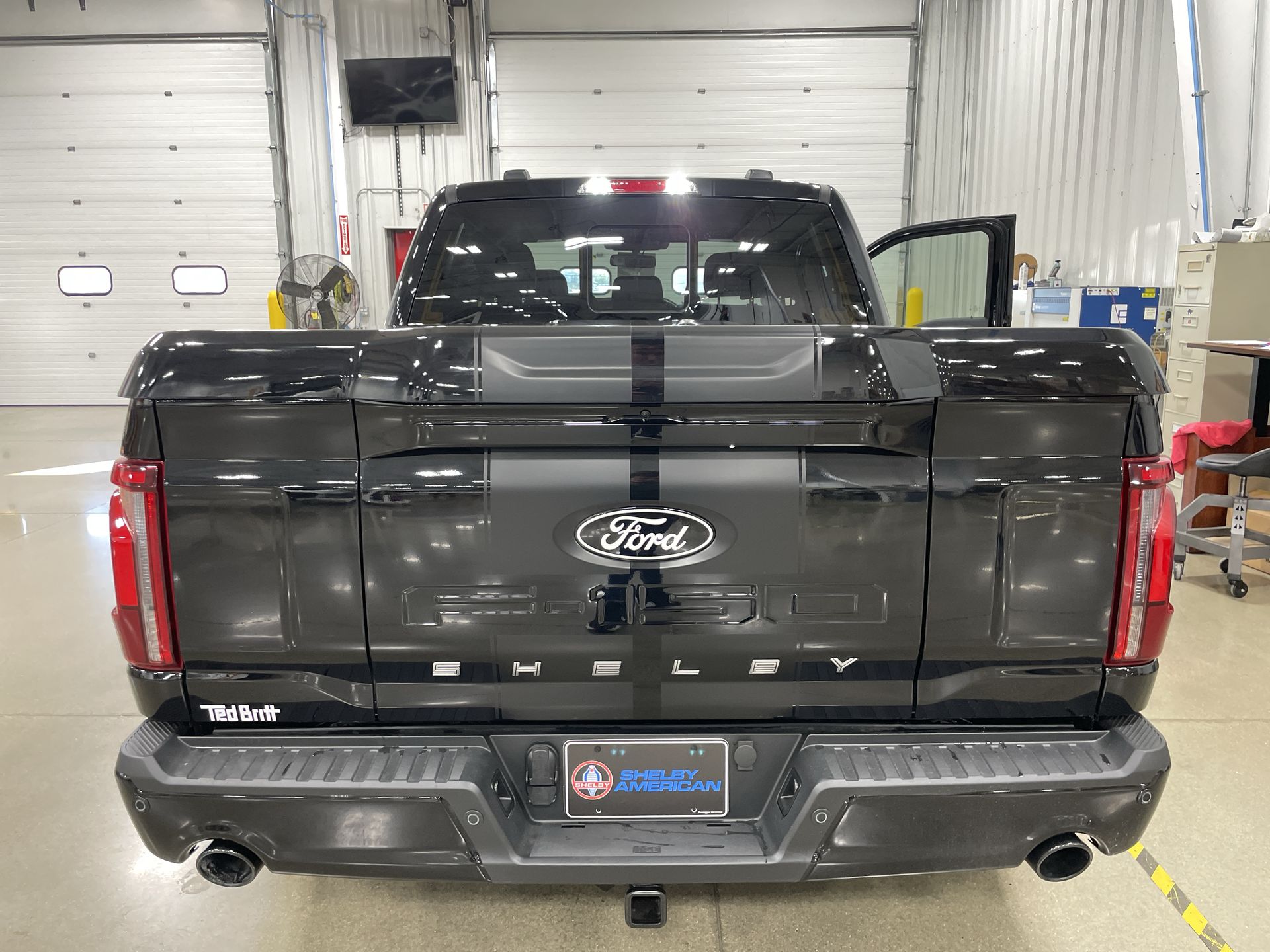 Vehicle Image 10