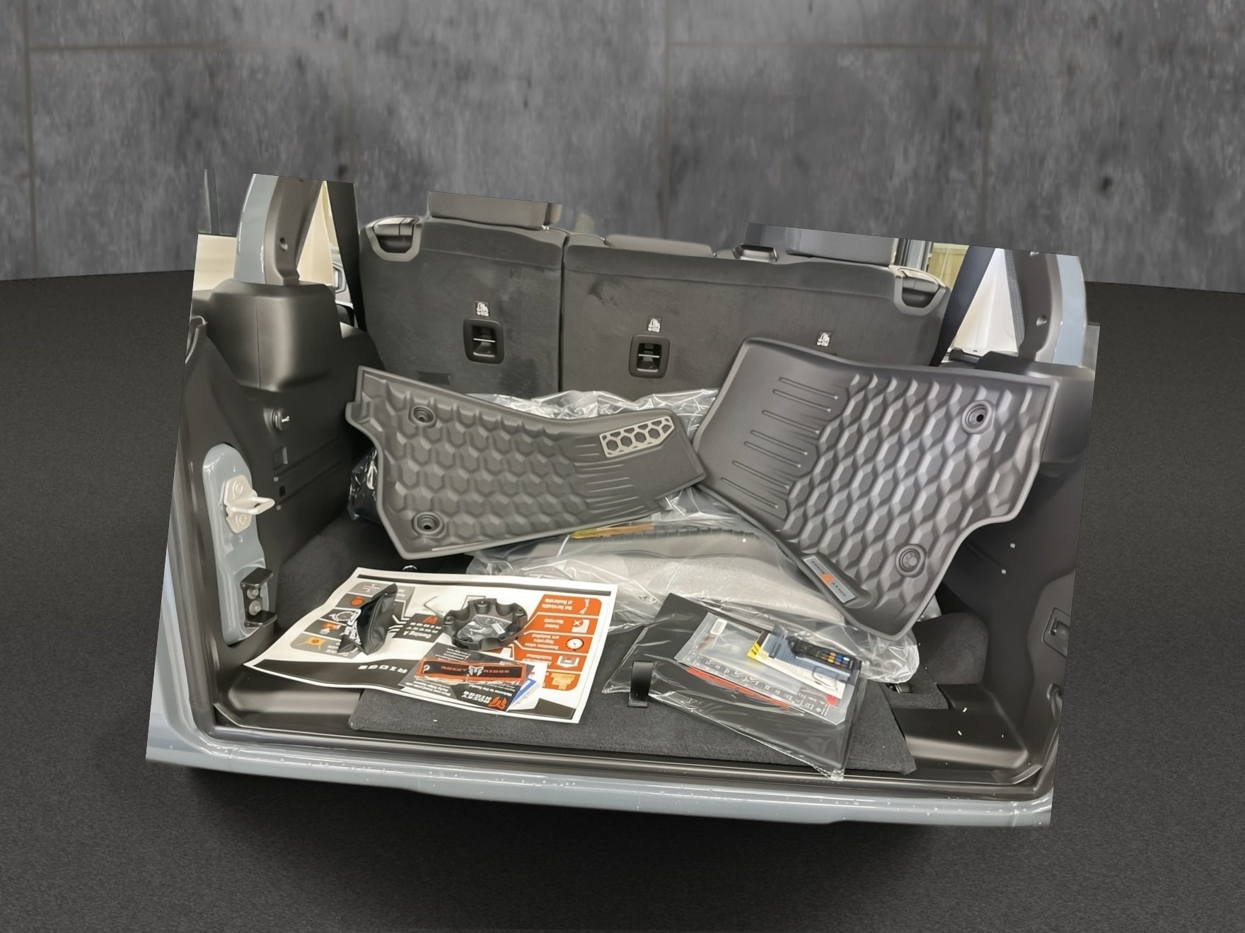 Vehicle Image 10